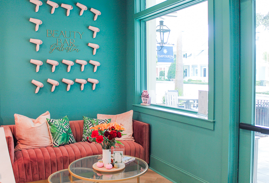 Beauty Bar Galveston relaxing vibe